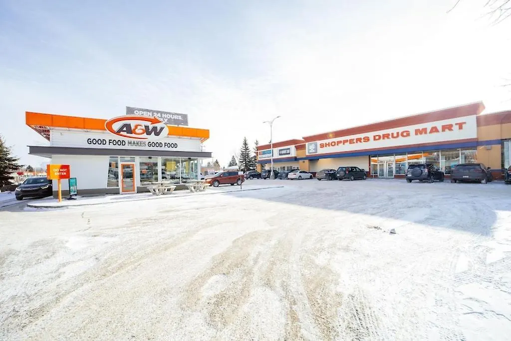 Cozy 3 Bedroom Contemporary Home With Free Parking Edmonton Kanada
